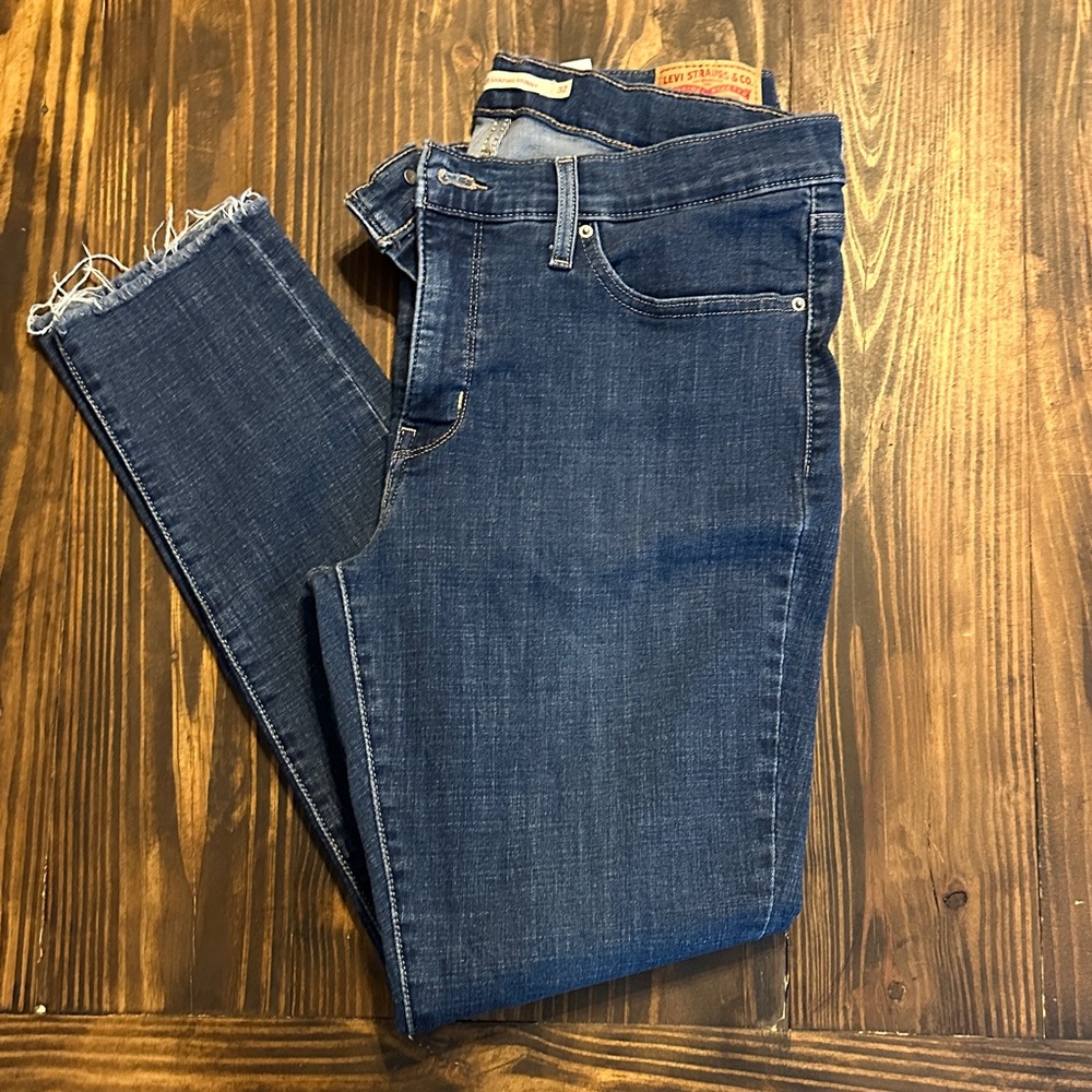 Levi's Dark Blue Ankle Jeans